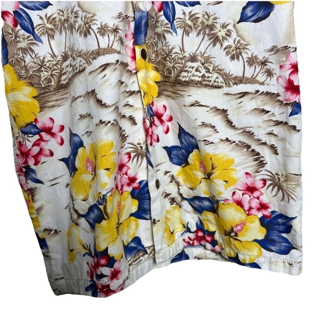 Hilo Hattie Top Floral Aloha Hawaiian Button Down Tropical USA Made Medium - Picture 6 of 13